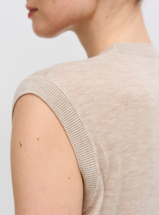 Безымянный кадр6908